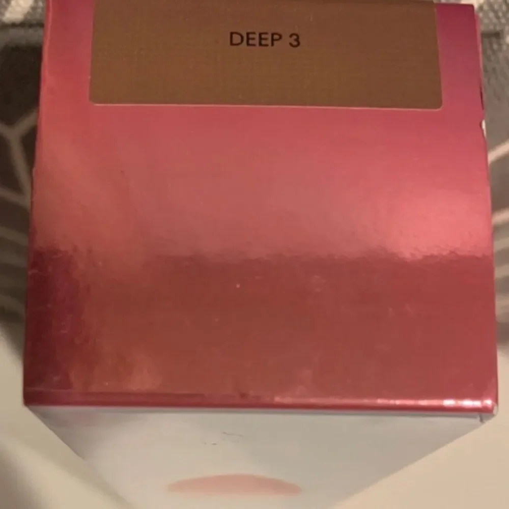 Beautyblender Deep 3 Skin Tint in‎ Pink Box^^